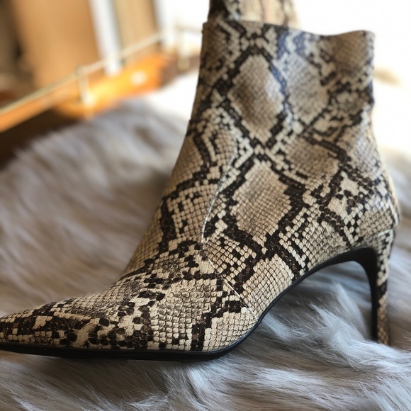 New Jeffrey Campbell Pointy Toe Bootie Khalees - Picture 2 of 9